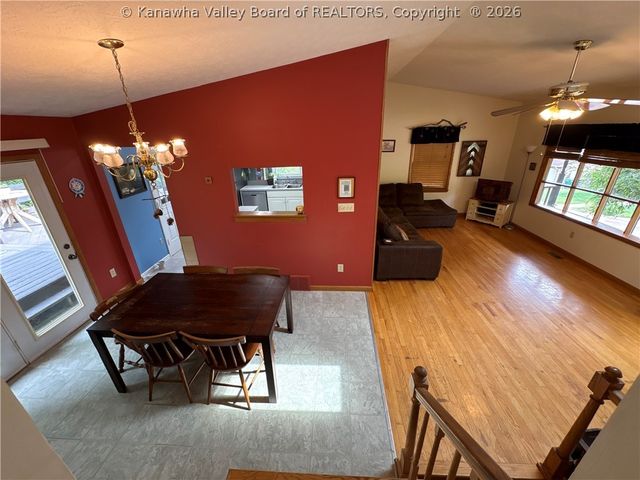 103 Castle Drive, Charleston, WV 25313