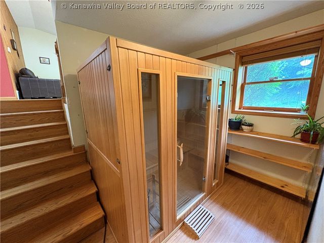 103 Castle Drive, Charleston, WV 25313