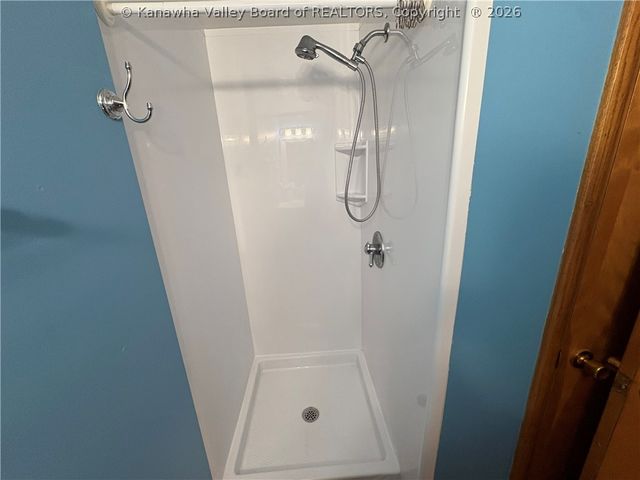 103 Castle Drive, Charleston, WV 25313