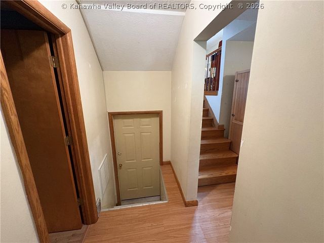 103 Castle Drive, Charleston, WV 25313