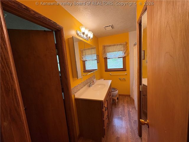 103 Castle Drive, Charleston, WV 25313
