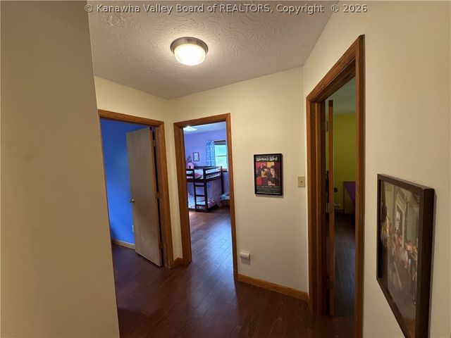 103 Castle Drive, Charleston, WV 25313