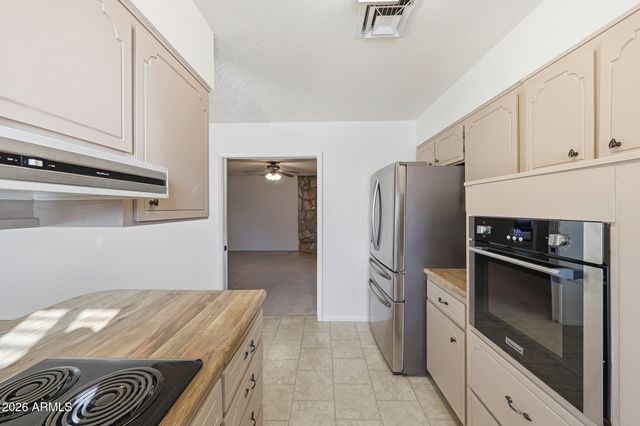 4733 W AIRE LIBRE Avenue, Glendale, AZ 85306