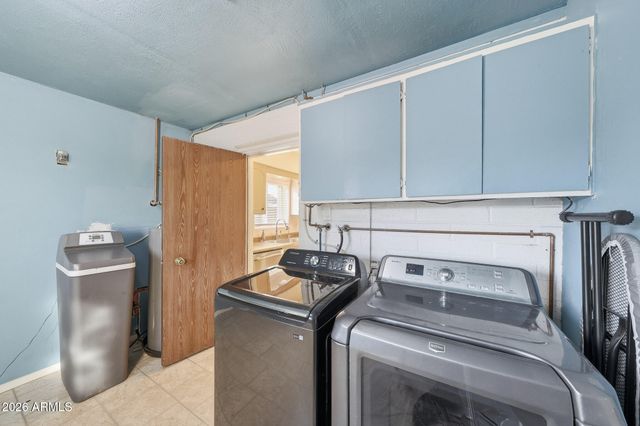 4733 W AIRE LIBRE Avenue, Glendale, AZ 85306