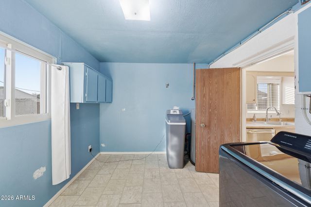 4733 W AIRE LIBRE Avenue, Glendale, AZ 85306