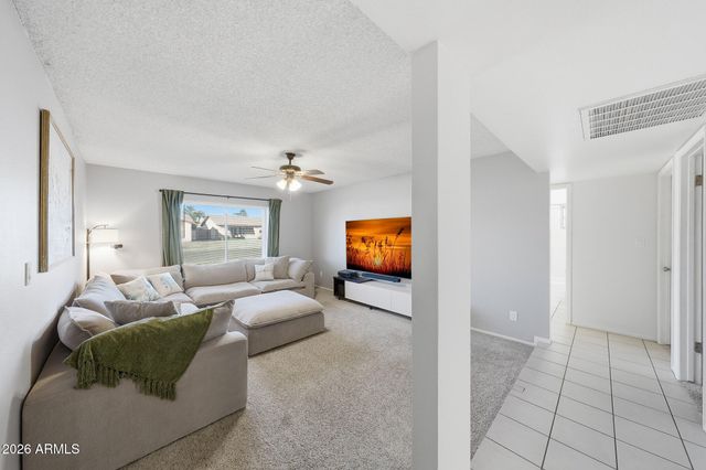 4733 W AIRE LIBRE Avenue, Glendale, AZ 85306