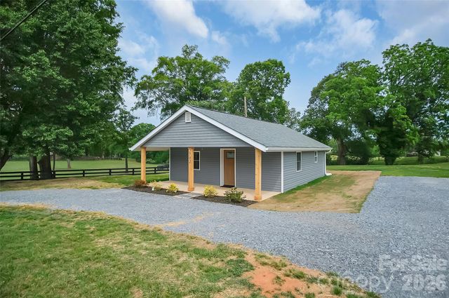 2702 W Stage Coach Trail, Shelby, NC 28150