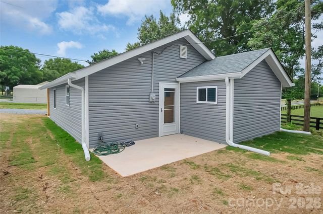 2702 W Stage Coach Trail, Shelby, NC 28150