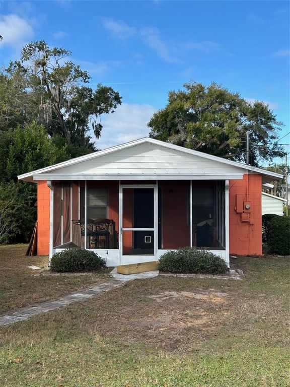 1122 VIRGINIA COURT, Eustis, FL 32726