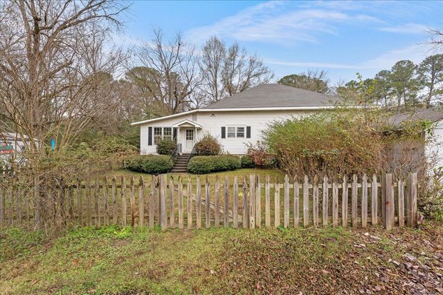 127 SW M.L.K. Jr Drive, Crawfordville, GA 30631