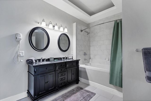 3702 54TH DRIVE W 203, Bradenton, FL 34210