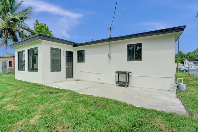 2301 Alcazar Drive, Miramar, FL 33023