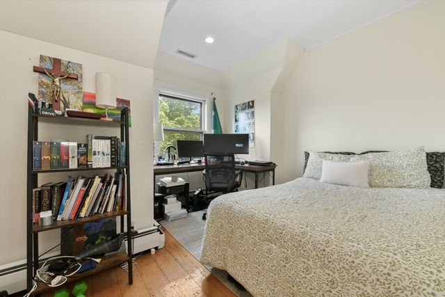 1774 Beacon Street 6, Brookline, MA 02445