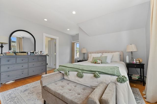 1774 Beacon Street 6, Brookline, MA 02445