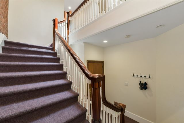 1774 Beacon Street 6, Brookline, MA 02445