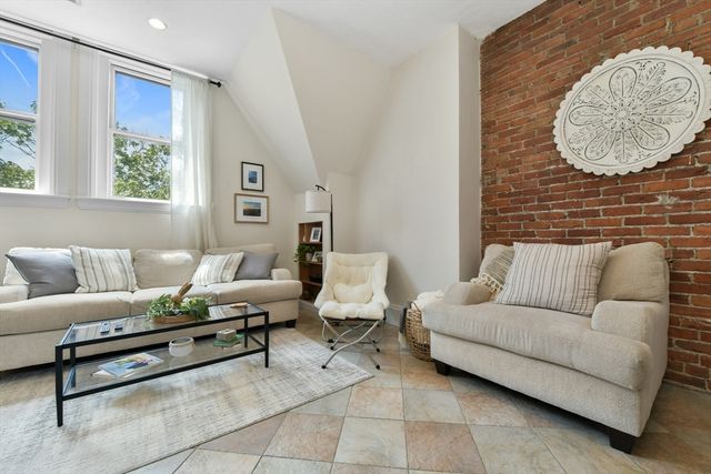 1774 Beacon Street 6, Brookline, MA 02445