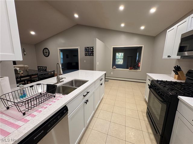 321 Parkway Boulevard, Madison, OH 44057