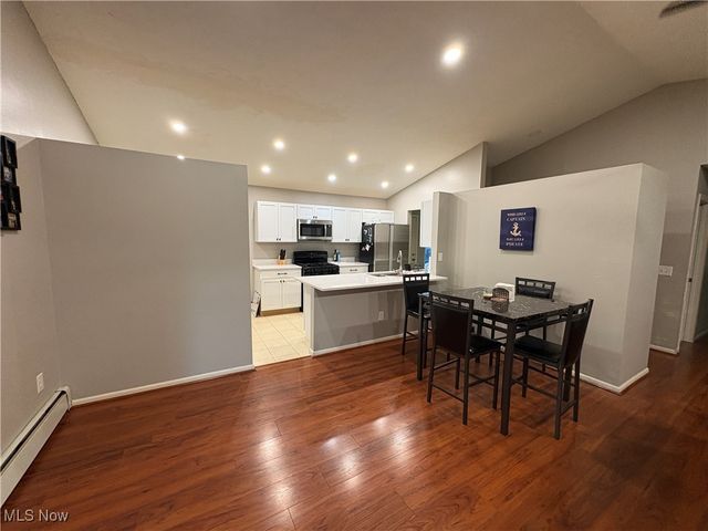 321 Parkway Boulevard, Madison, OH 44057