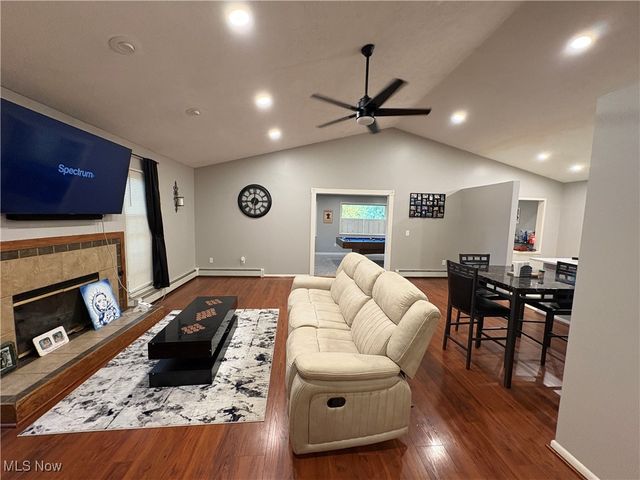 321 Parkway Boulevard, Madison, OH 44057