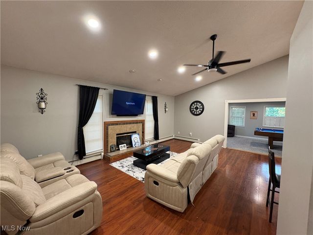 321 Parkway Boulevard, Madison, OH 44057