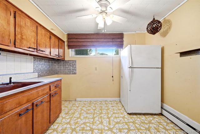 835 7th Street, West Babylon, NY 11704