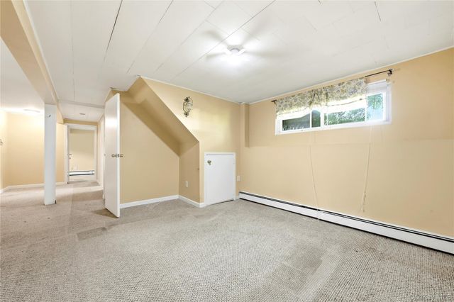 835 7th Street, West Babylon, NY 11704