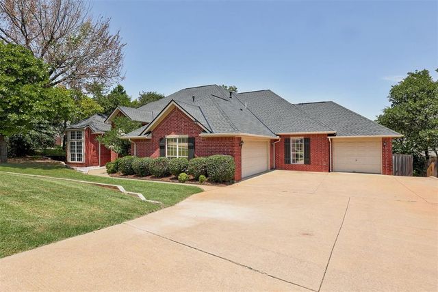 2301 Saint Annes Drive, Edmond, OK 73034