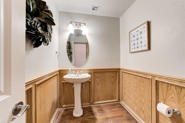 2301 Saint Annes Drive, Edmond, OK 73034