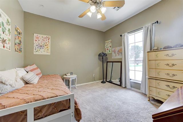 2301 Saint Annes Drive, Edmond, OK 73034