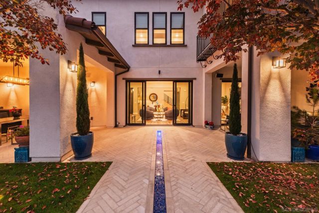 6203 Sunrose Crest Way, San Diego, CA 92130