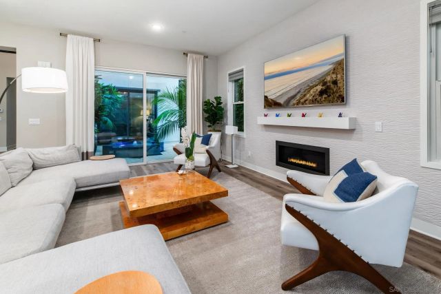 6203 Sunrose Crest Way, San Diego, CA 92130