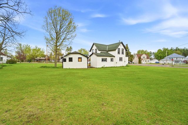 802 DEPOT STREET, Manawa, WI 54949
