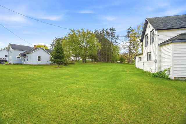 802 DEPOT STREET, Manawa, WI 54949