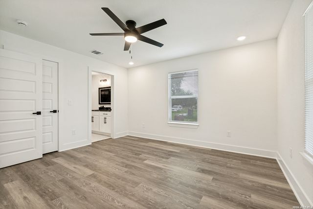 3065 VALLEY RD, San Antonio, TX 78221
