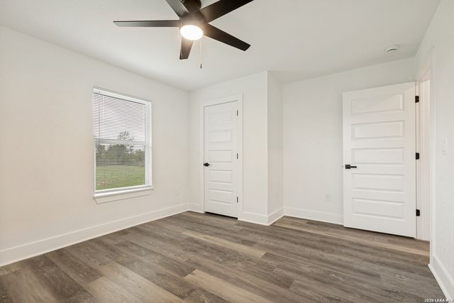 3065 VALLEY RD, San Antonio, TX 78221