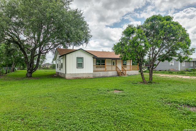 3065 VALLEY RD, San Antonio, TX 78221