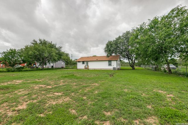 3065 VALLEY RD, San Antonio, TX 78221