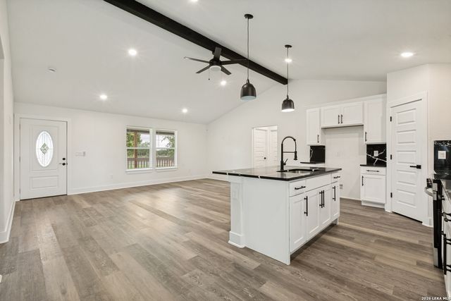 3065 VALLEY RD, San Antonio, TX 78221