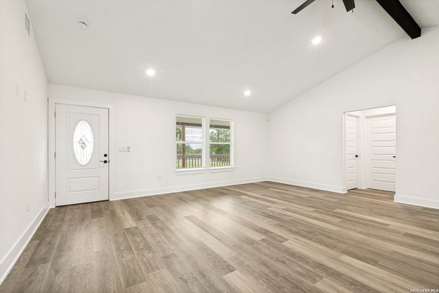 3065 VALLEY RD, San Antonio, TX 78221