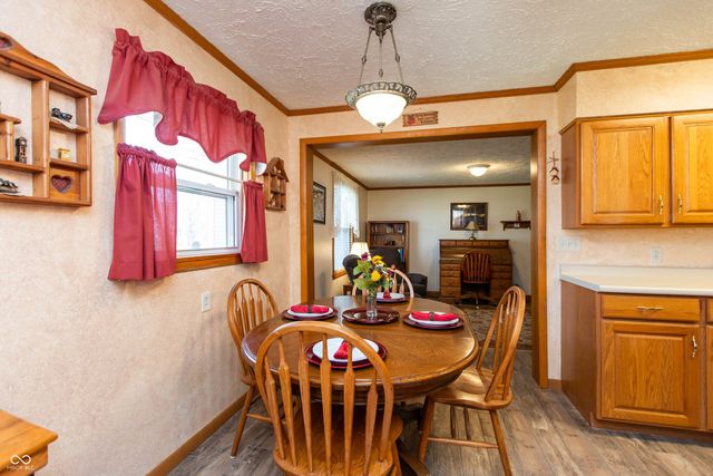 831 North Drive, Seymour, IN 47274