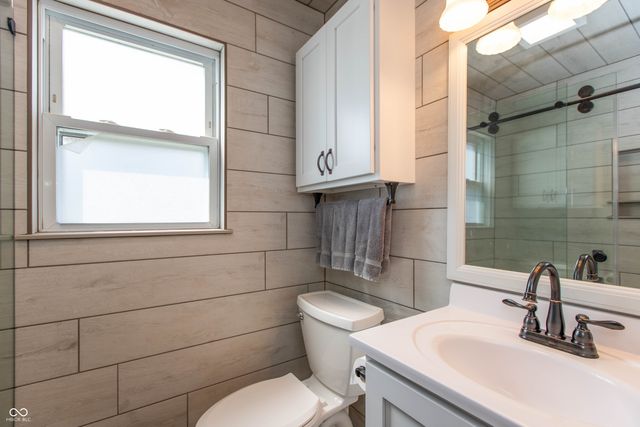 831 North Drive, Seymour, IN 47274