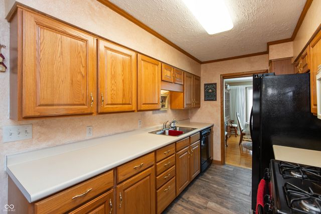 831 North Drive, Seymour, IN 47274