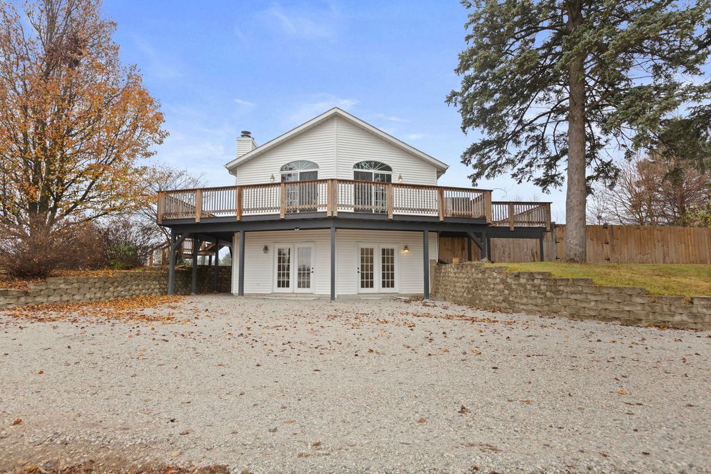 42460 N Pedersen Lane, Antioch, IL 60002