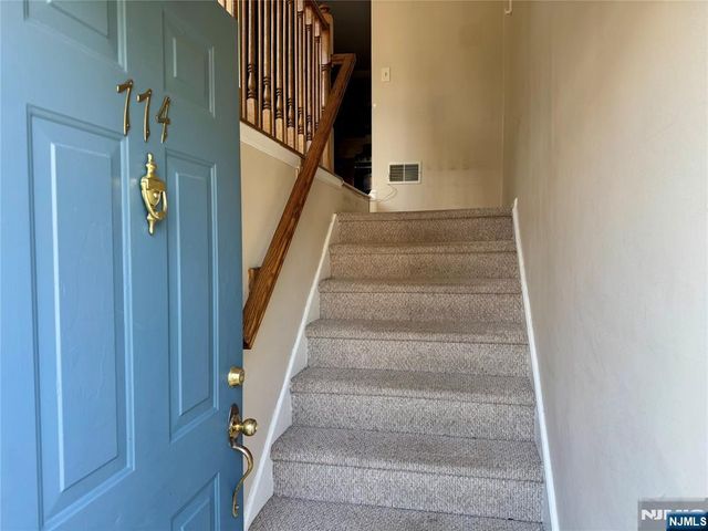 774 Sassafras Court, Mahwah, NJ 07430