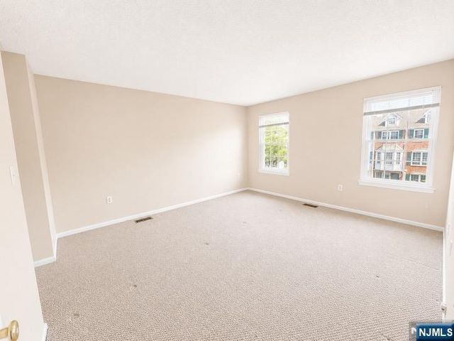 774 Sassafras Court, Mahwah, NJ 07430