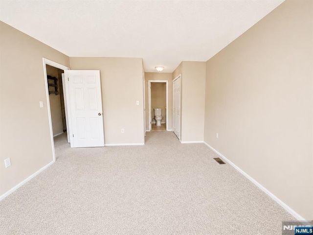 774 Sassafras Court, Mahwah, NJ 07430