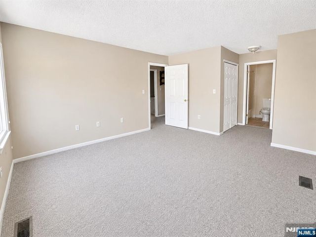774 Sassafras Court, Mahwah, NJ 07430