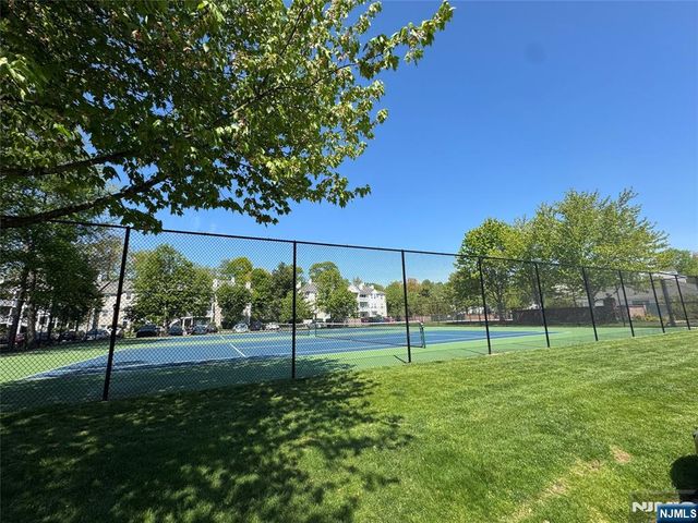 774 Sassafras Court, Mahwah, NJ 07430
