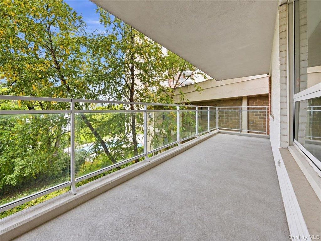 2575 Palisade Avenue 1L, Bronx, NY 10463 — photo 2