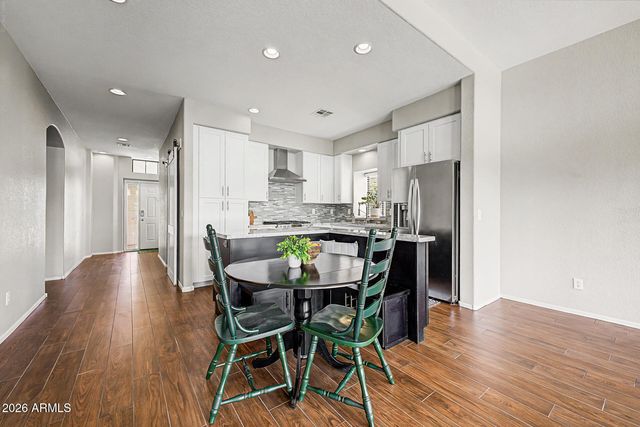 6245 E MILLS Street, Mesa, AZ 85215
